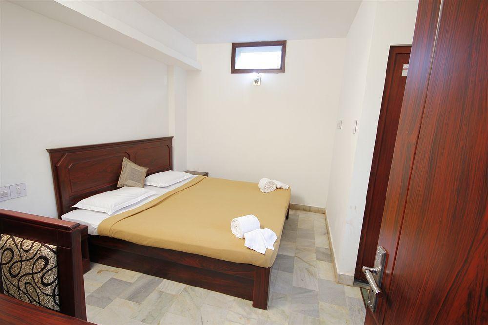Hotel Park Avenue Kochi Exteriér fotografie