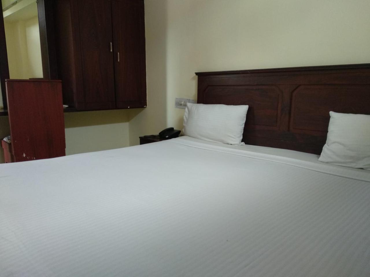Hotel Park Avenue Kochi Exteriér fotografie